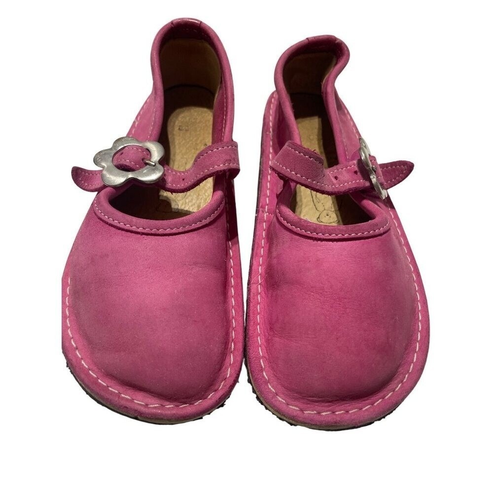 Bear Feet Pink Leather Girls Mary Jane‎ Shoes With Flower Buckle & Stitch Detail